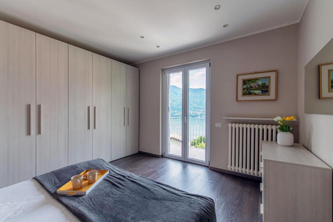 Photo of Bedroom in Moltrasio