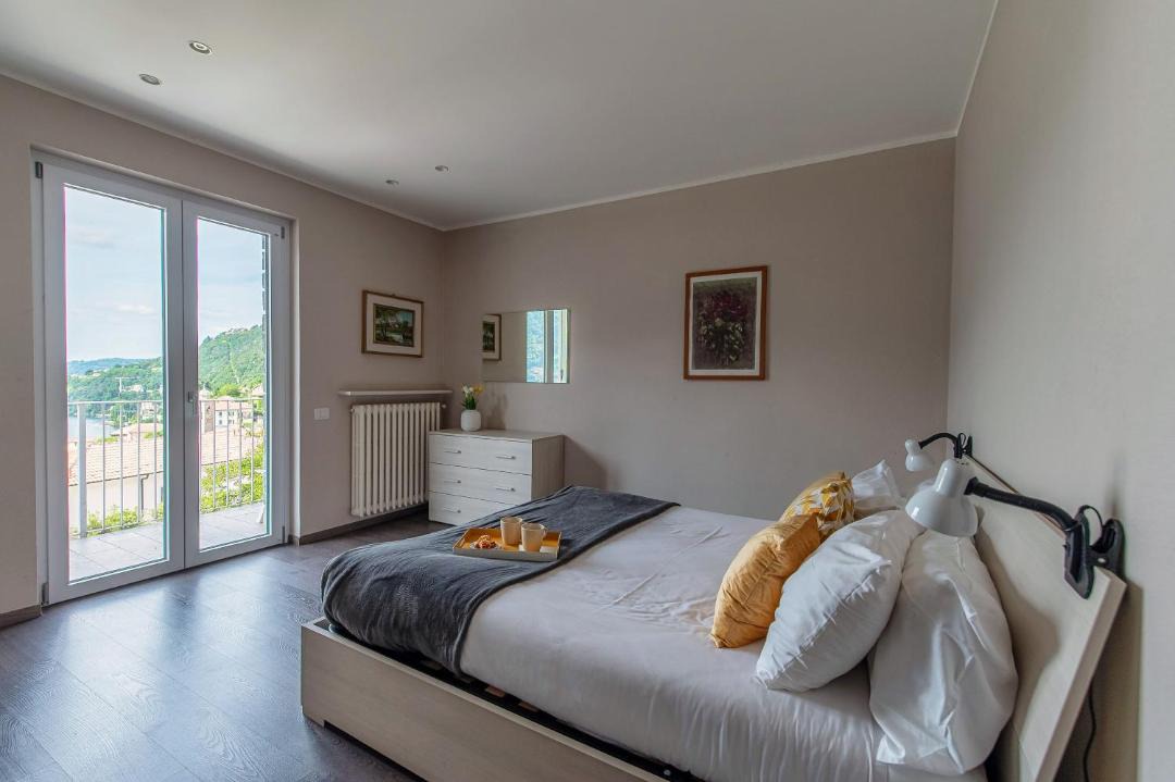 Photo of Bedroom in Moltrasio
