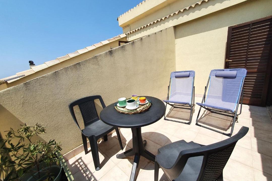 Photo of Patio Balcony in Tiche