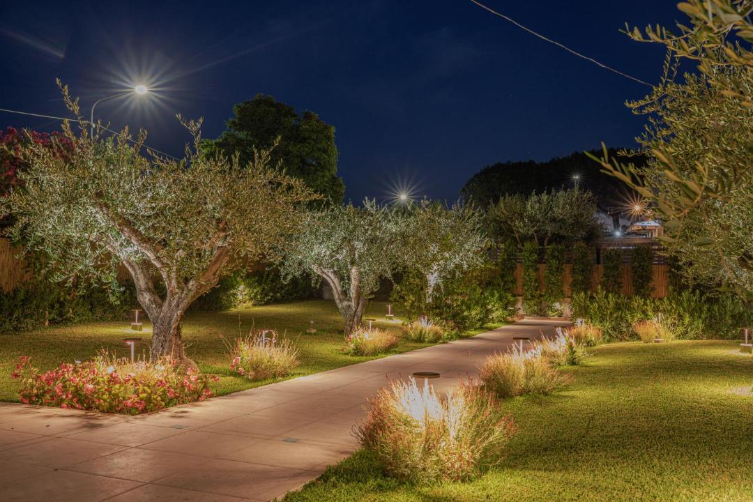 Photo of Outdoor in Laura