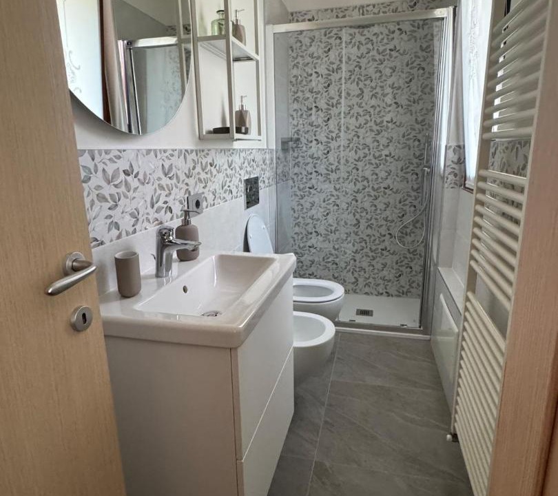 Photo of Bathroom in Rezzago