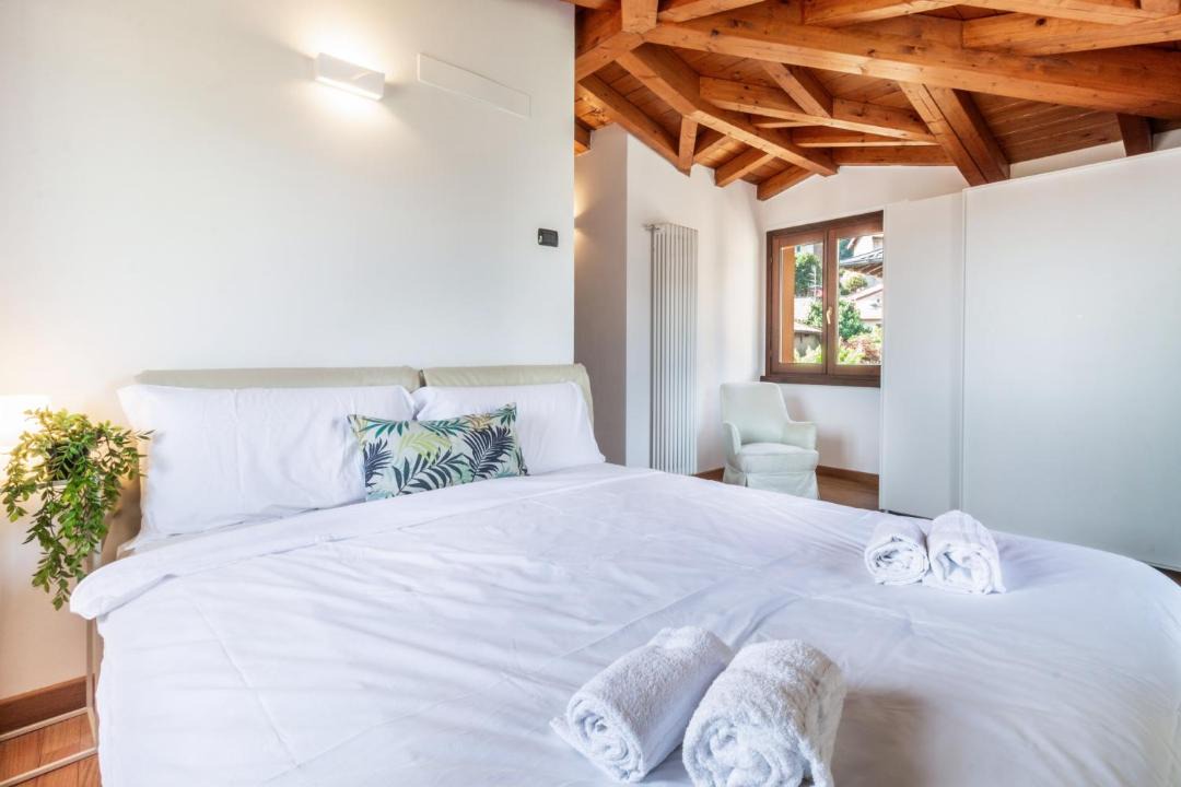 Photo of Bedroom in Cernobbio