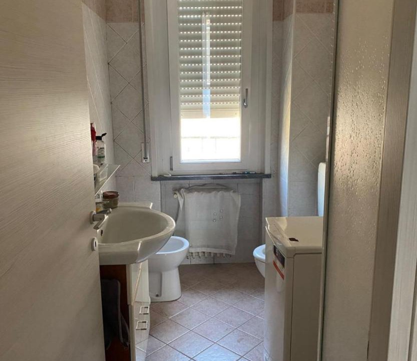 Photo of Bathroom in La Spezia Historic Centre