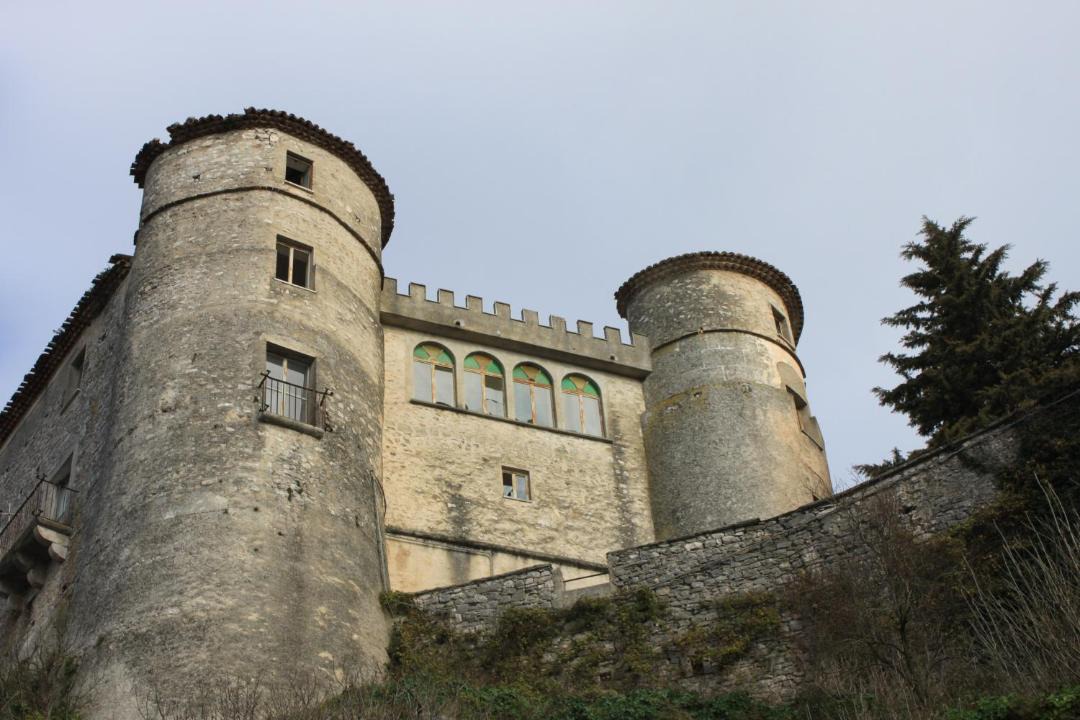 Photo of Buildings in Carpinone