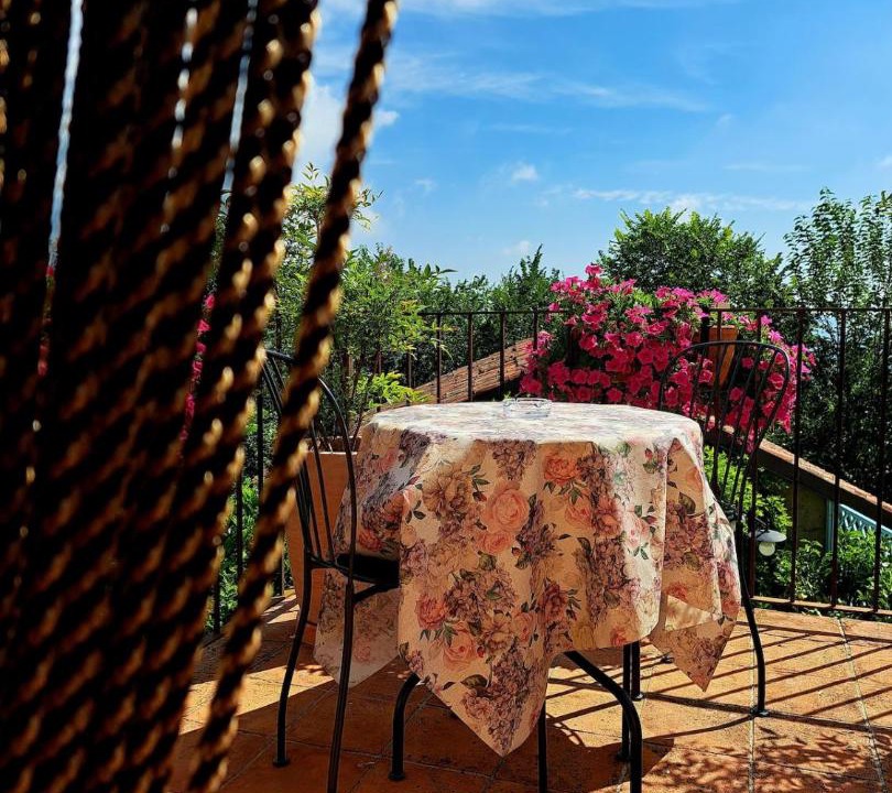Photo of Patio Balcony in Cisterna d'Asti