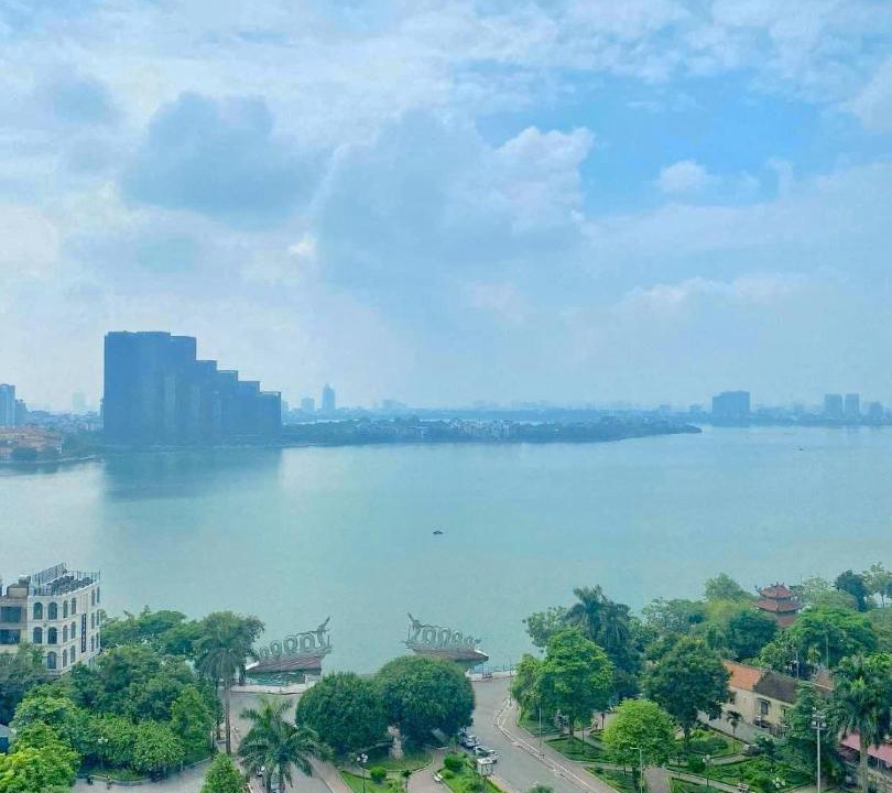 Photo of Others in Tay Ho