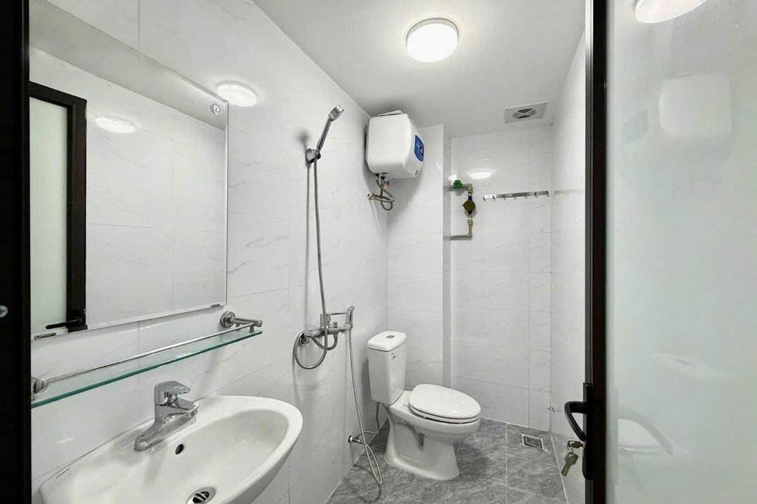 Photo of Bathroom in Tay Ho