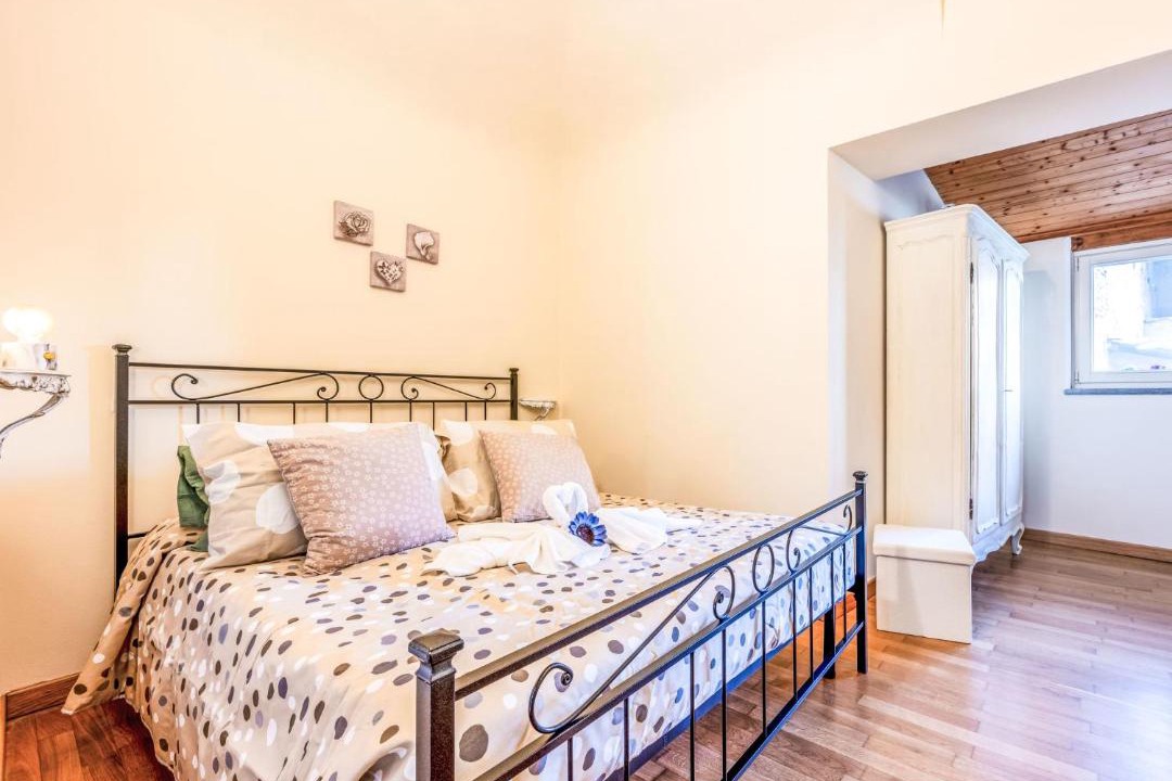 Photo of Bedroom in Costigliole d'Asti