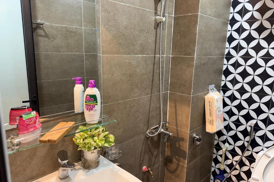 Photo of Bathroom in Tay Ho
