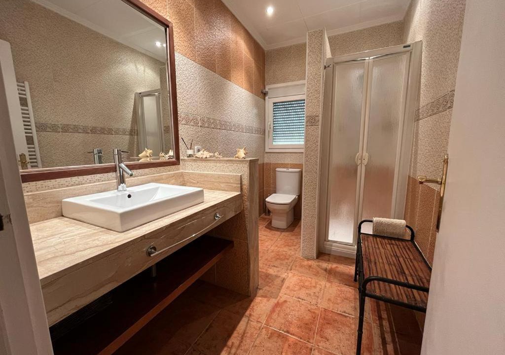Photo of Bathroom in Almenar