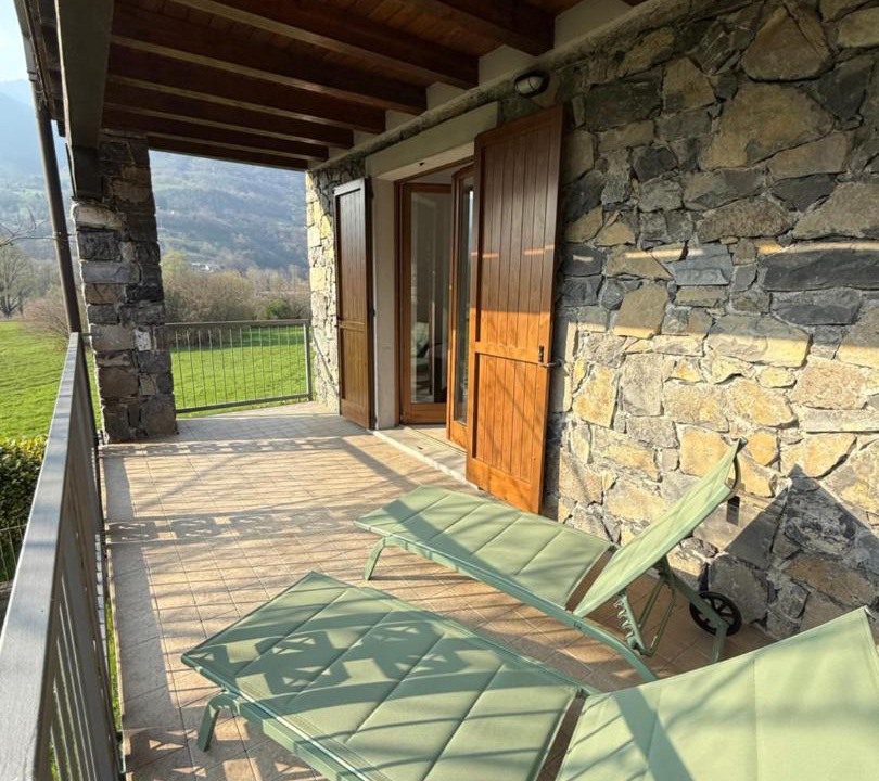 Photo of Patio Balcony in Solto Collina