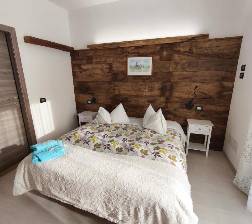 Photo of Bedroom in Brolo