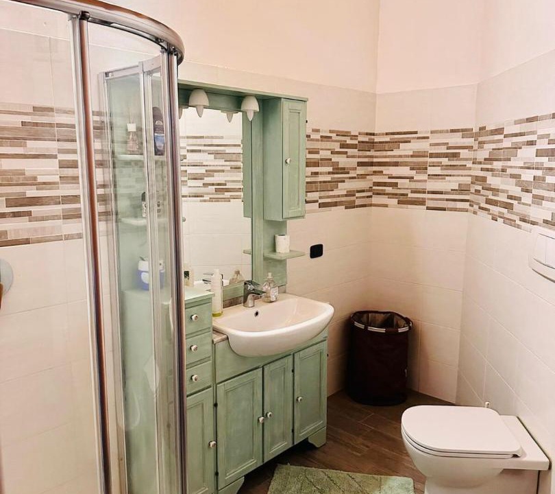 Photo of Bathroom in Cameri