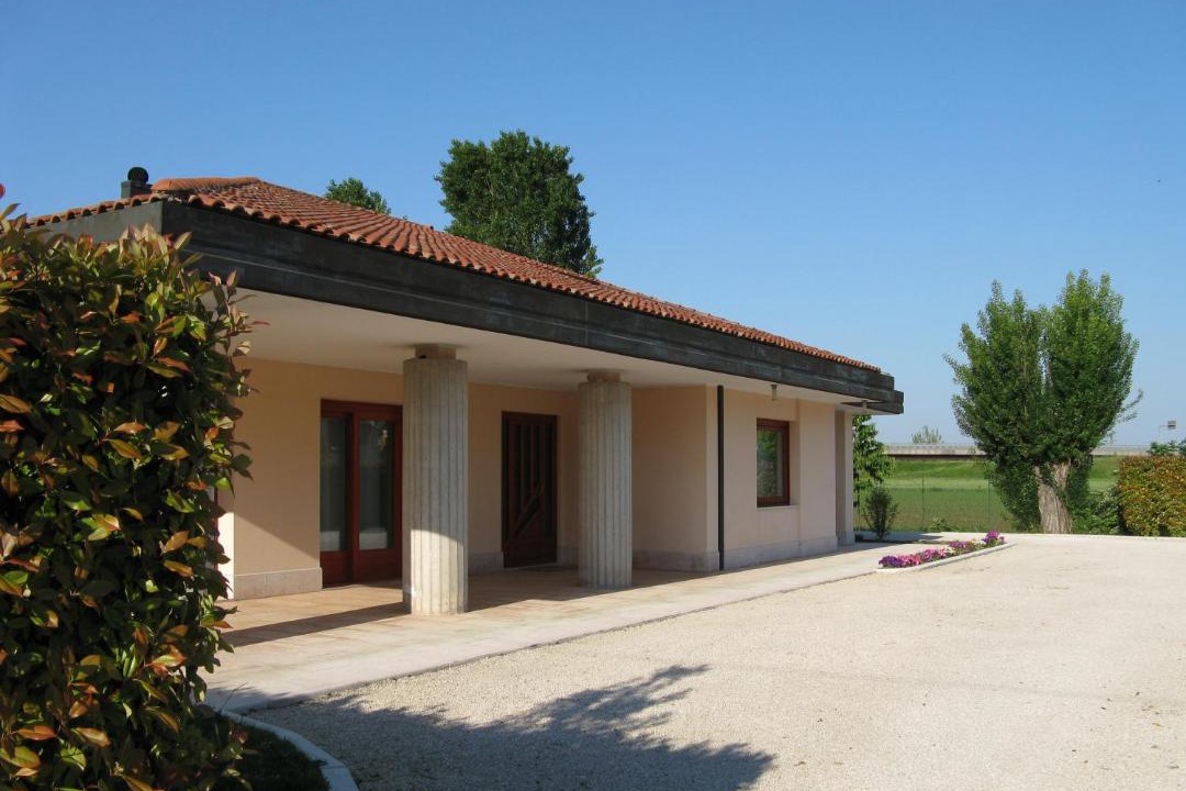 Photo of Buildings in Lonigo