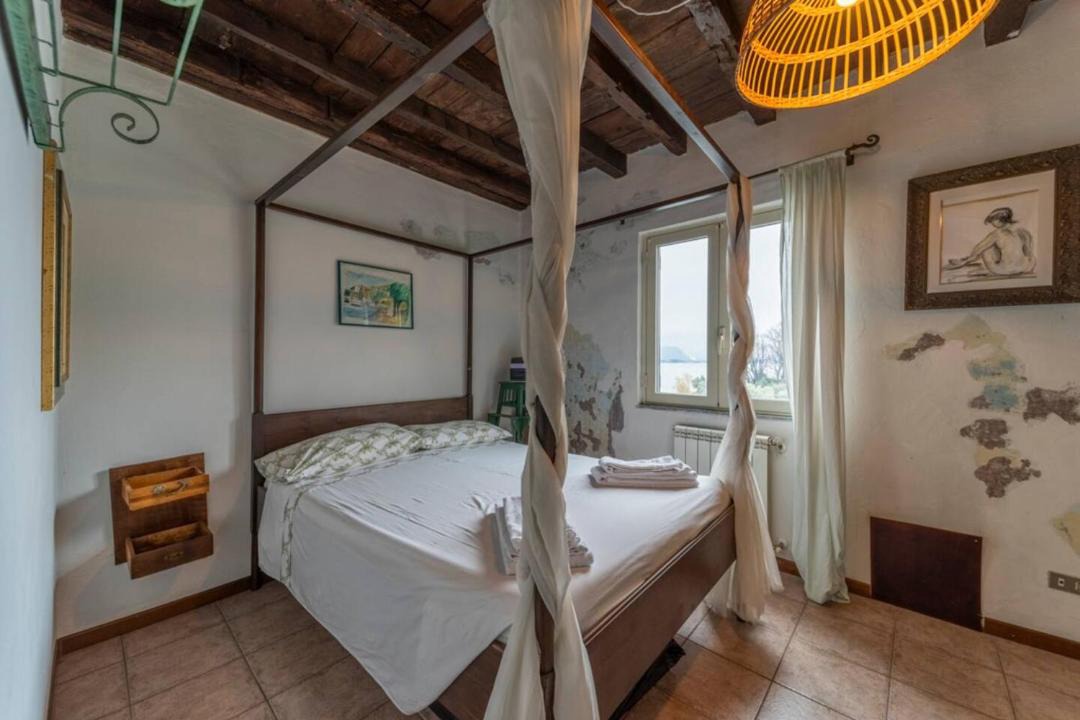 Photo of Bedroom in Pescate