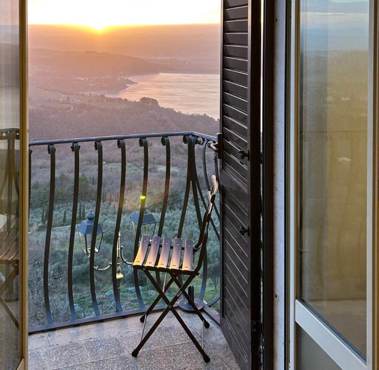 Photo of Patio Balcony in Civitella Del Lago