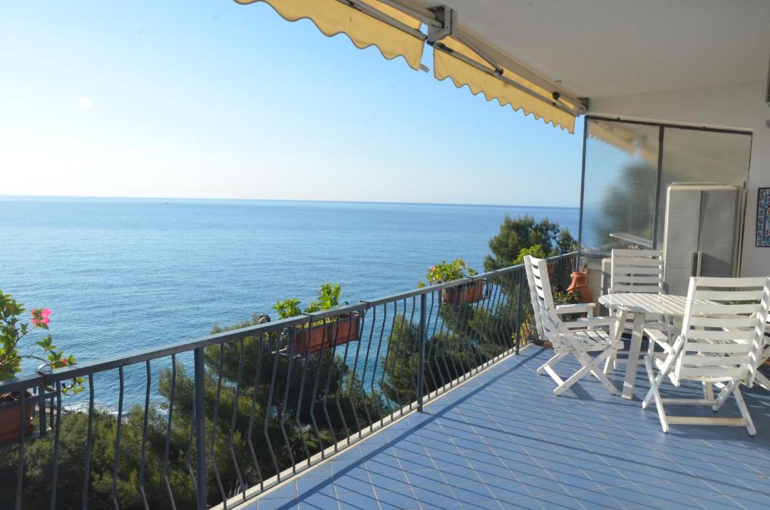 Photo of Patio Balcony in Capo Mimosa-Rollo