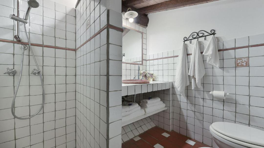 Photo of Bathroom in Toiano