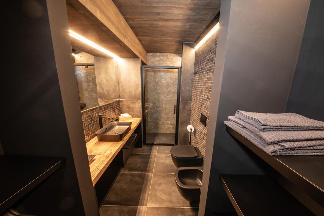Photo of Bathroom in Tirano