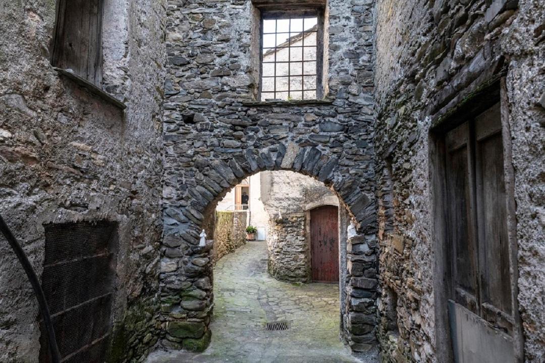 Photo of Buildings in Pornassio