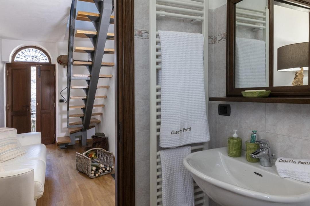 Photo of Bathroom in Pornassio