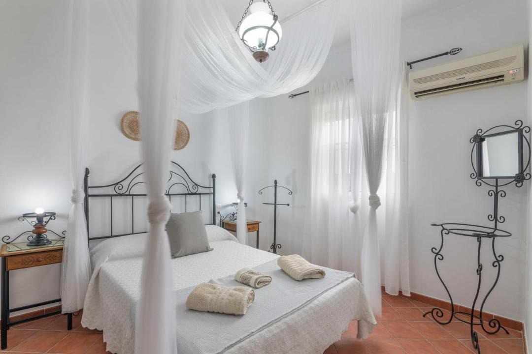 Photo of Bedroom in Moguer