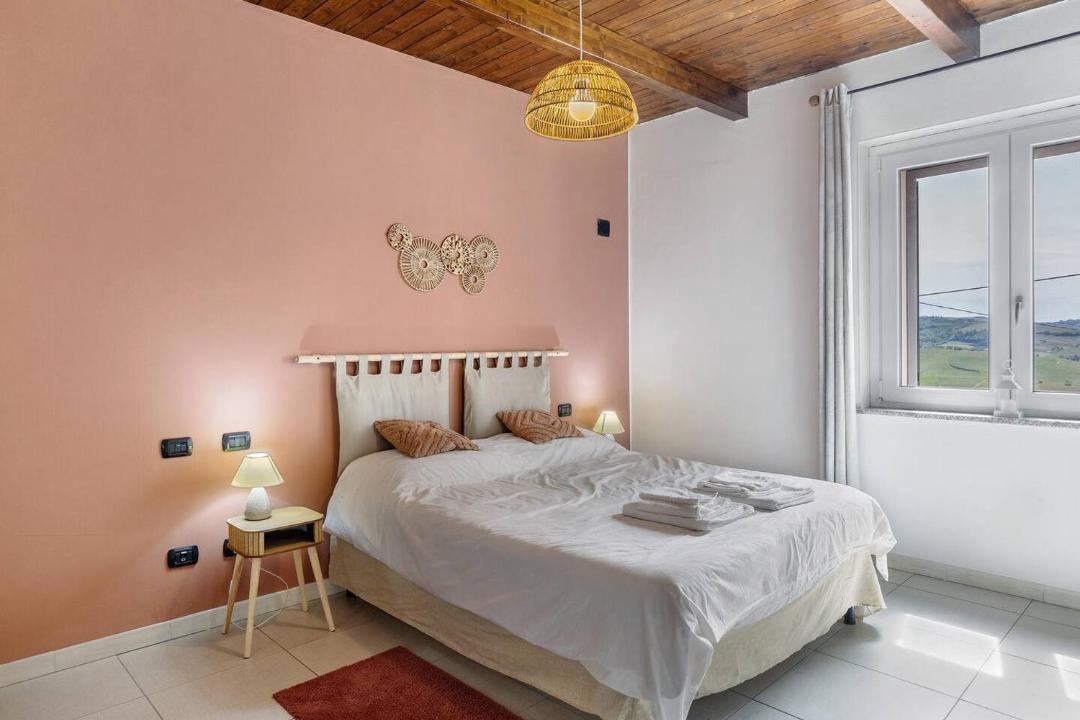 Photo of Bedroom in Castagnole delle Lanze