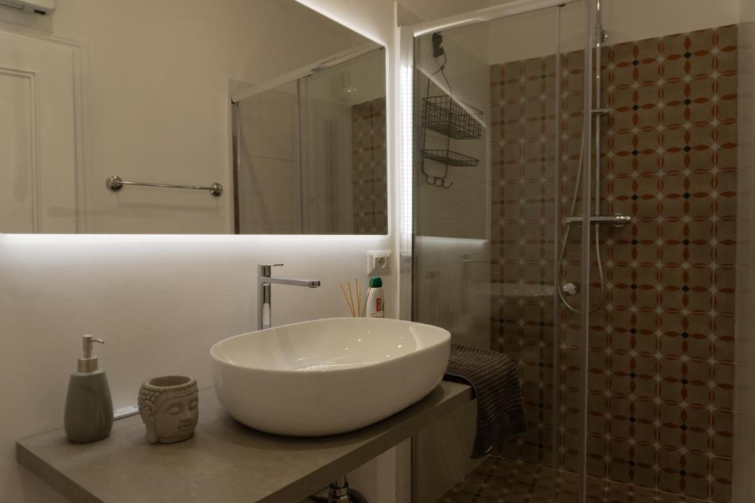 Photo of Bathroom in Subiaco