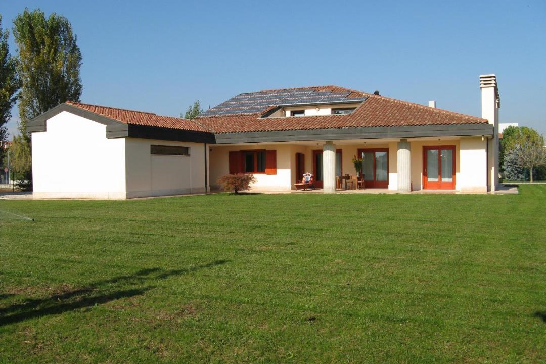 Photo of Buildings in Lonigo
