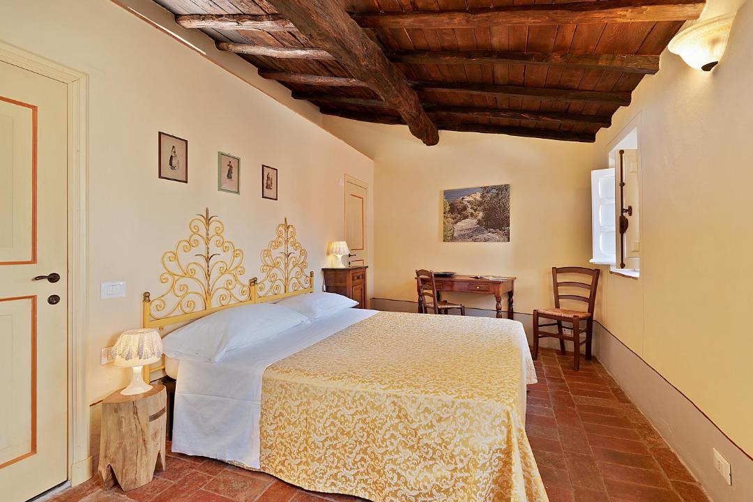 Photo of Bedroom in Caste