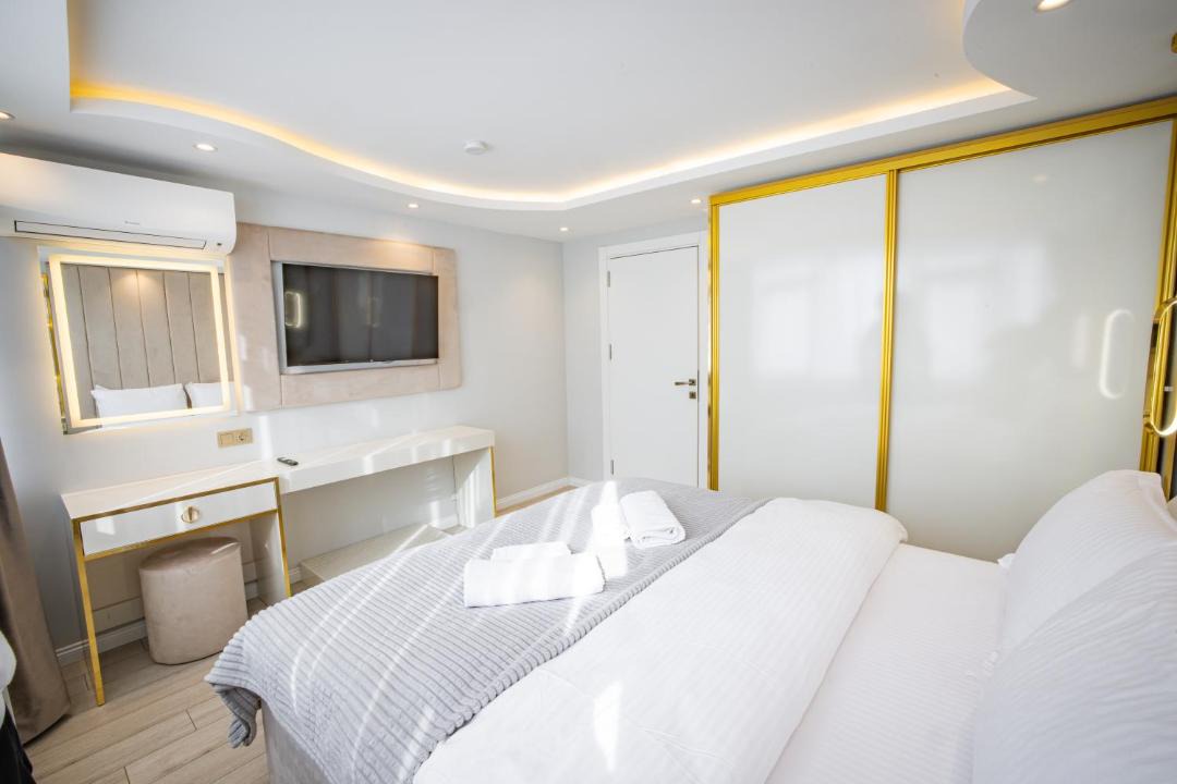 Photo of Bedroom in Pera