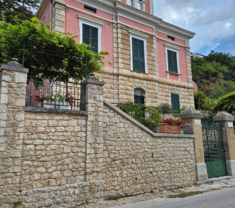 Photo of Others in Roccamandolfi