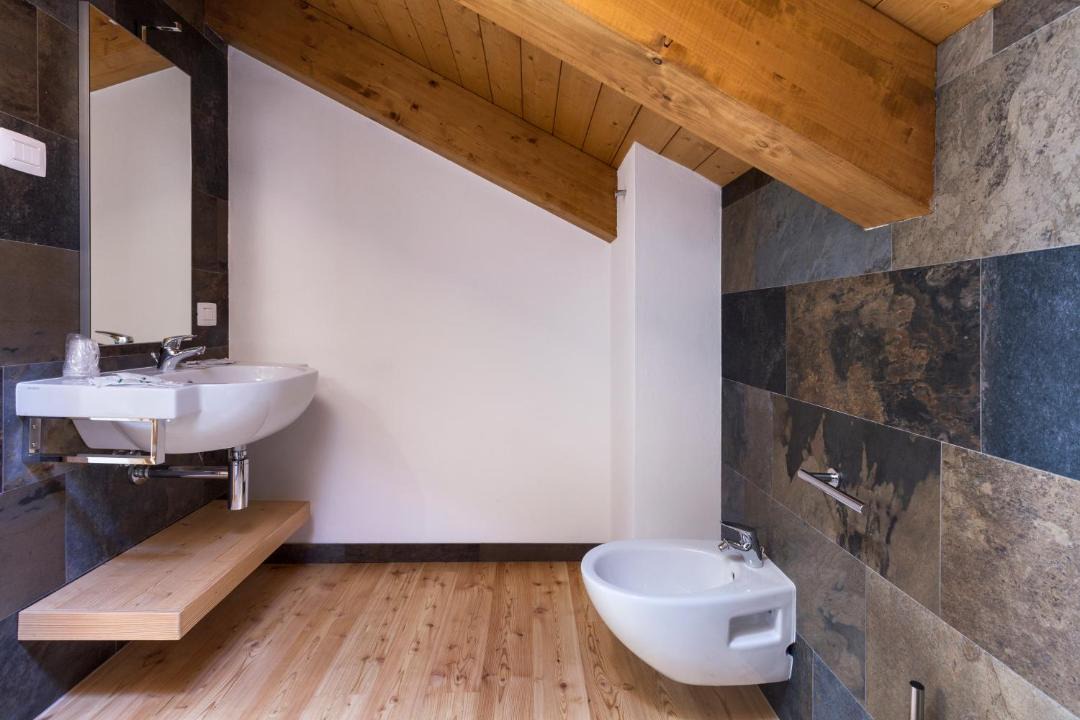 Photo of Bathroom in Sutrio