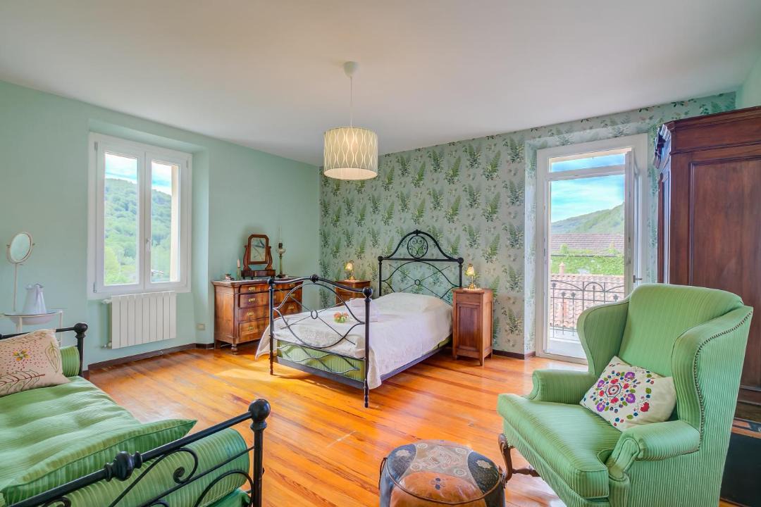 Photo of Bedroom in Brovello-Carpugnino