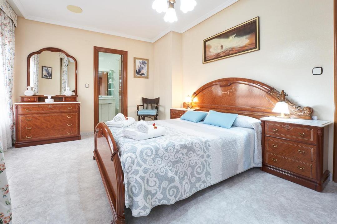 Photo of Bedroom in Aliaga