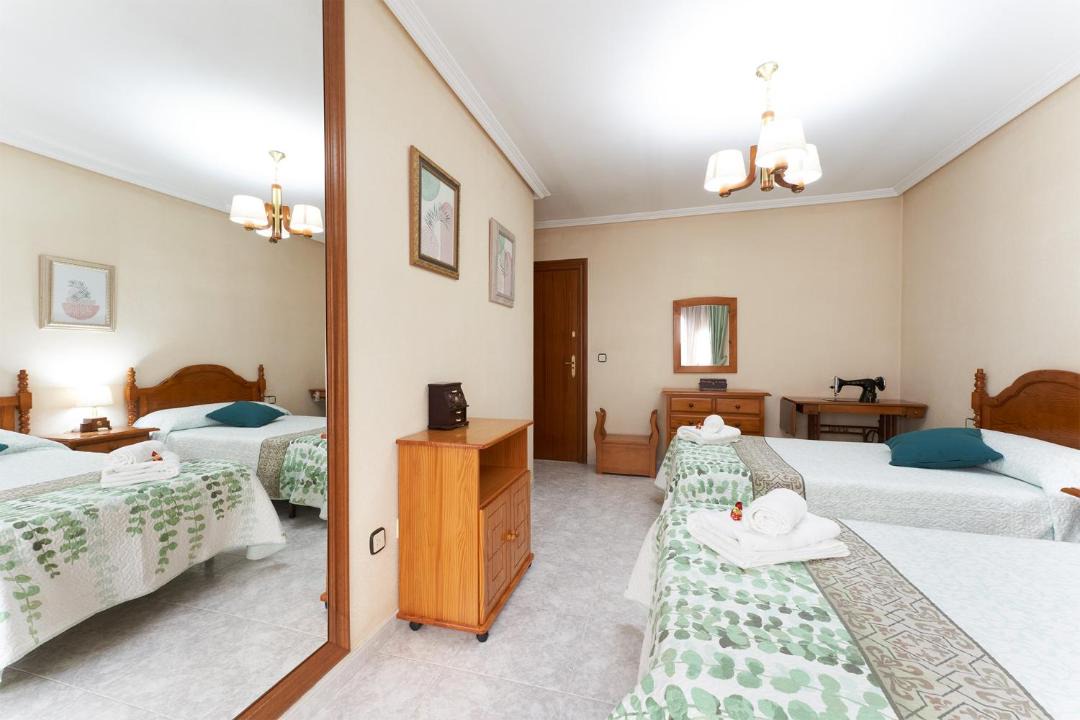 Photo of Bedroom in Aliaga