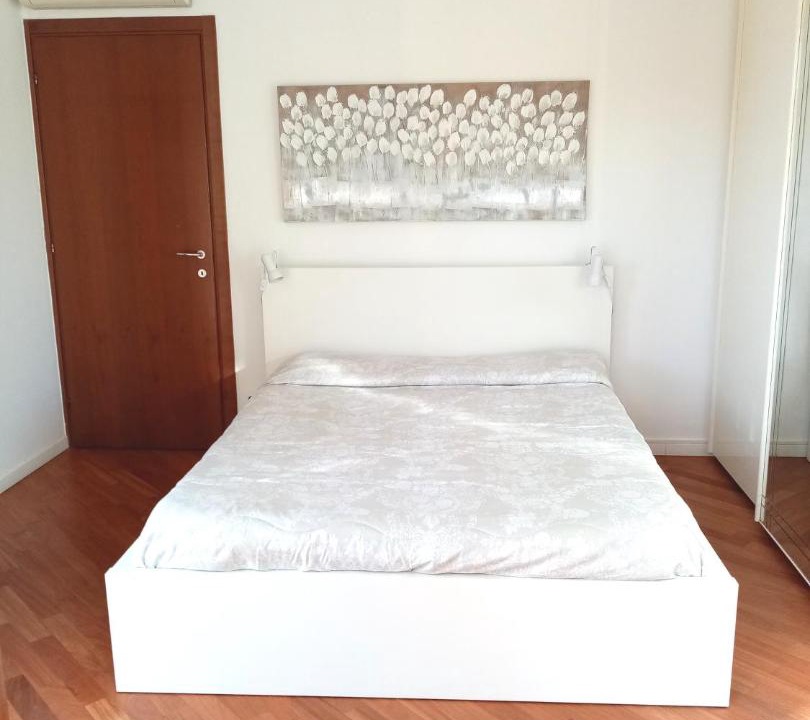 Photo of Bedroom in Cologno Monzese