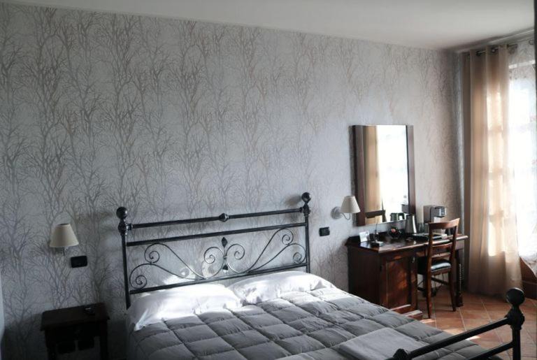 Photo of Bedroom in Monteu Roero