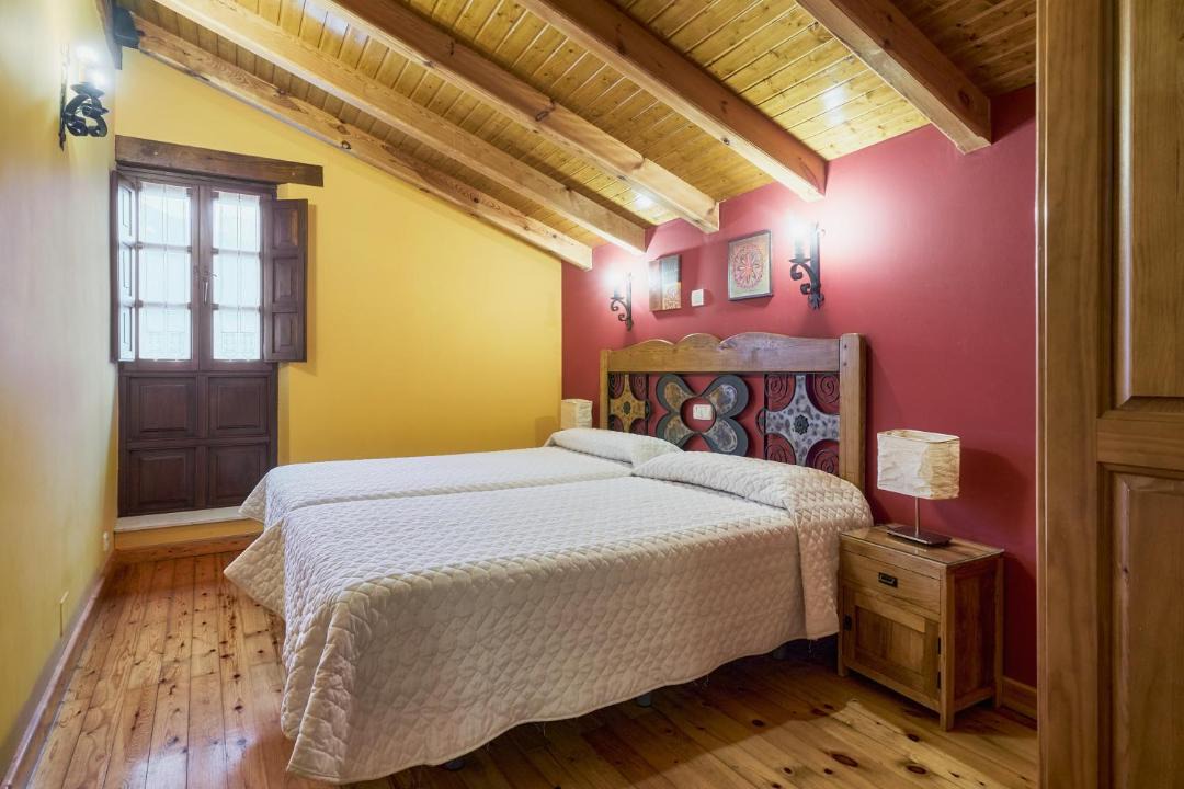 Photo of Bedroom in Santa Maria de Valdeon