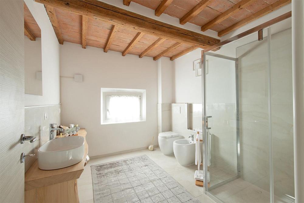 Photo of Bathroom in Rubiera