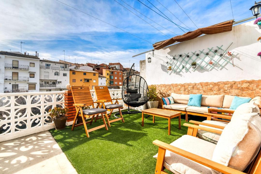Photo of Patio Balcony in Bolbaite