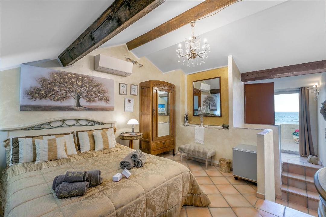Photo of Bedroom in Alassio