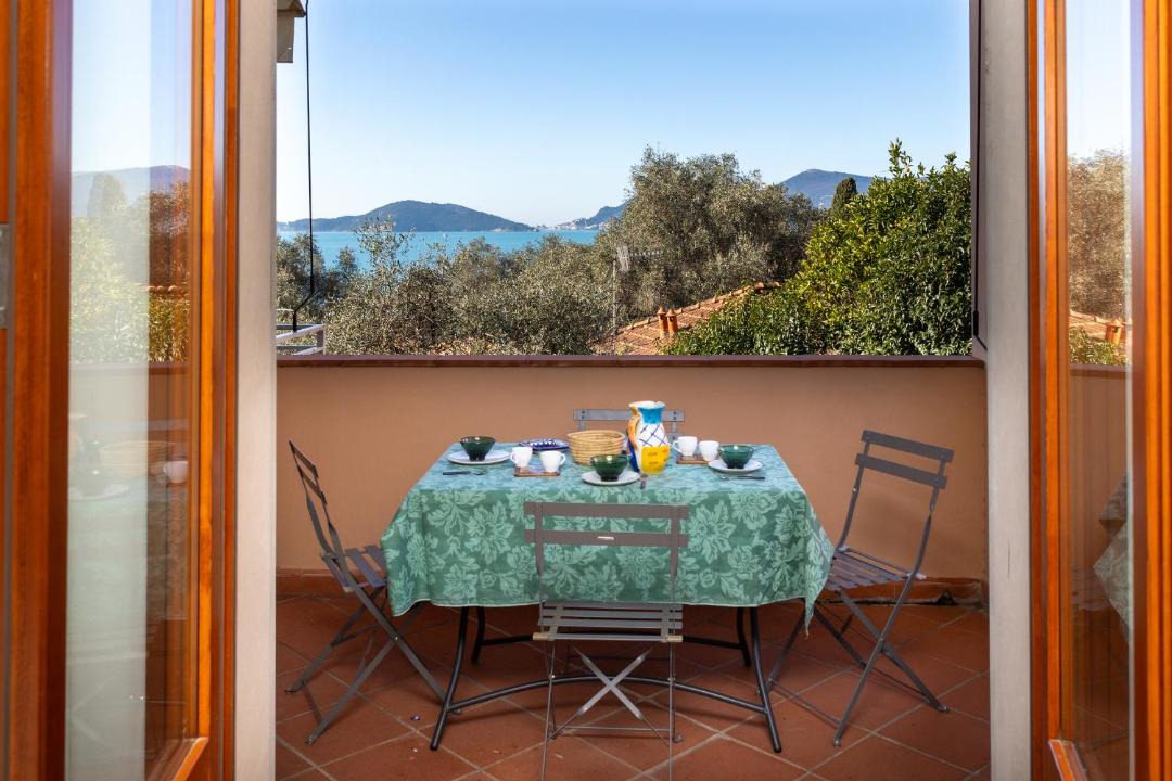 Photo of Patio Balcony in Tellaro