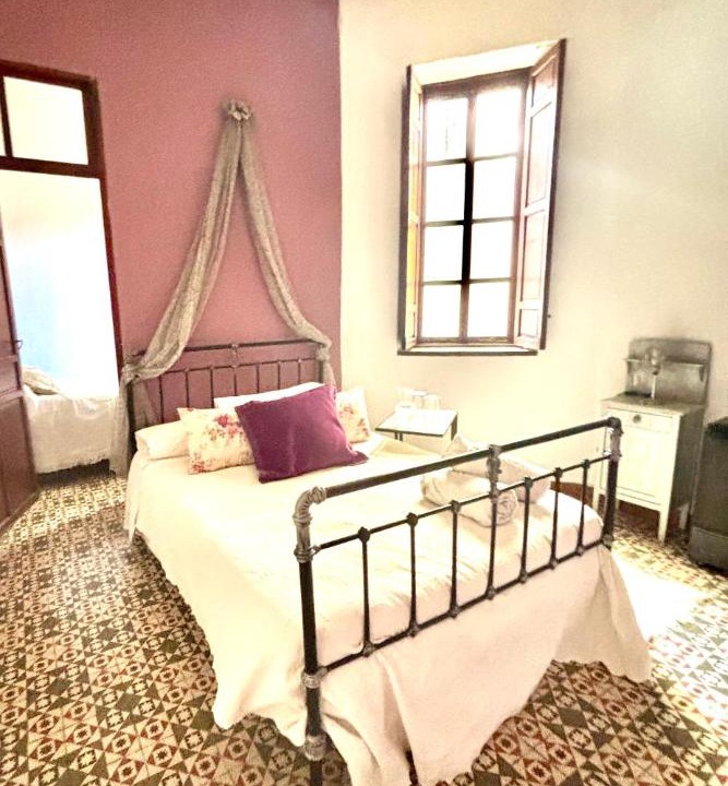 Photo of Bedroom in Mula