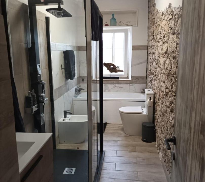 Photo of Bathroom in Baschi