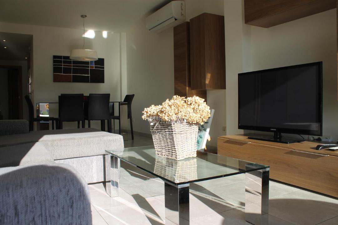 Photo of Livingroom in Roses Town Center