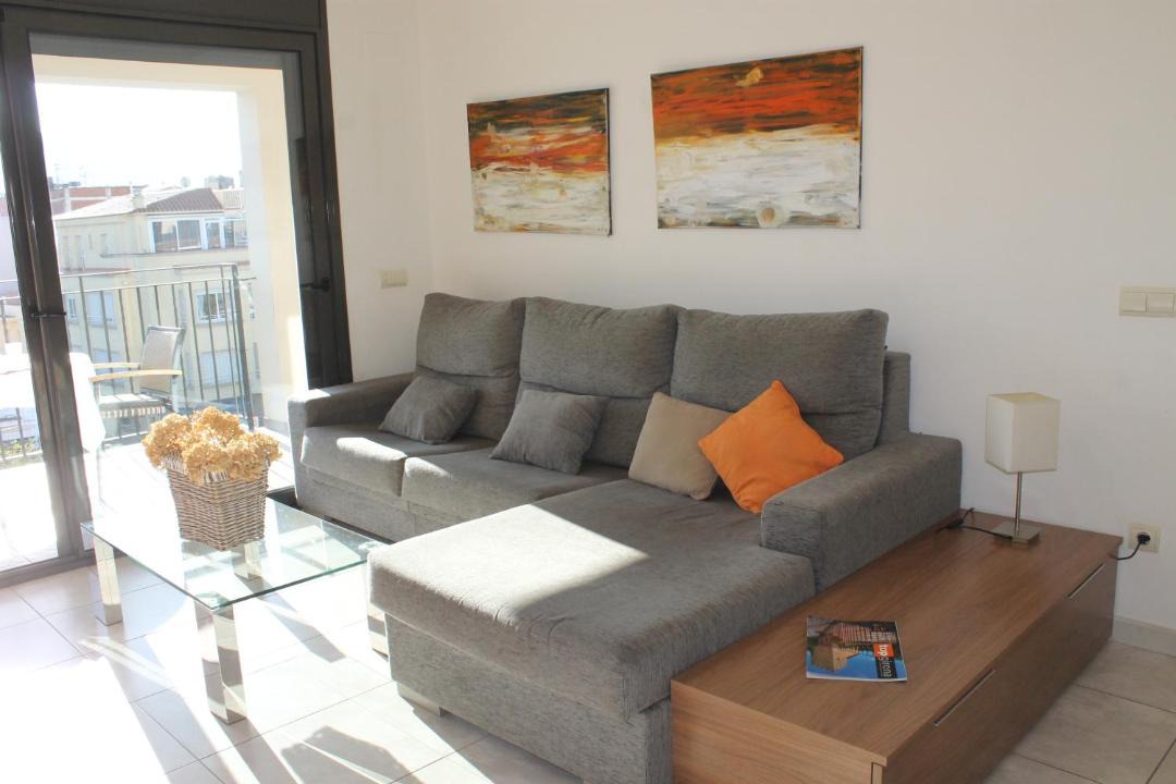 Photo of Livingroom in Roses Town Center