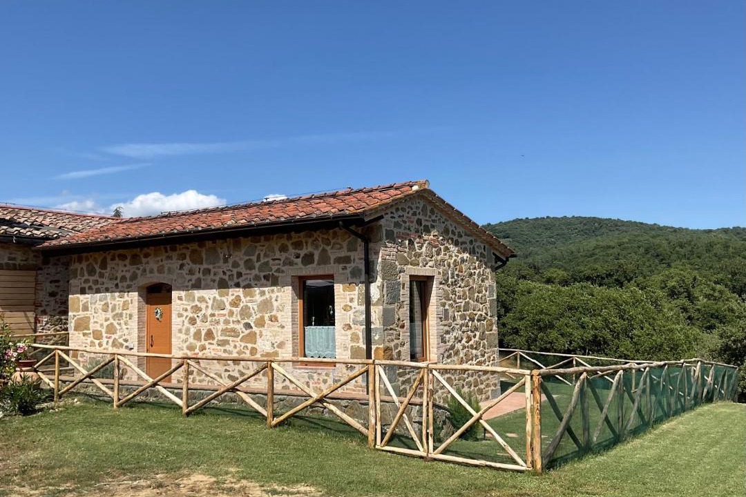Photo of Buildings in Rapale