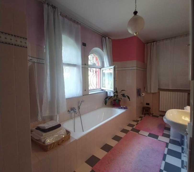 Photo of Bathroom in Cuzzego