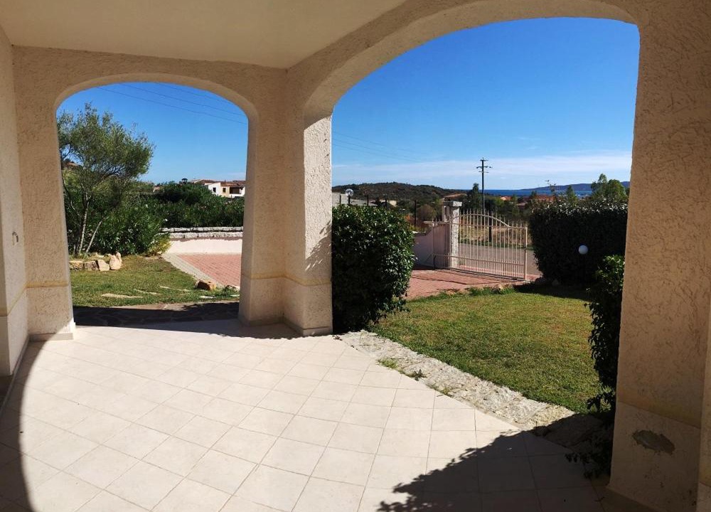 Photo of Patio Balcony in Case Peschiera-Lu Fraili